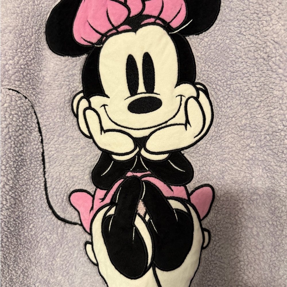 Disney Minnie Mouse Faux Fur lounge Wear - Picture 2 of 11
